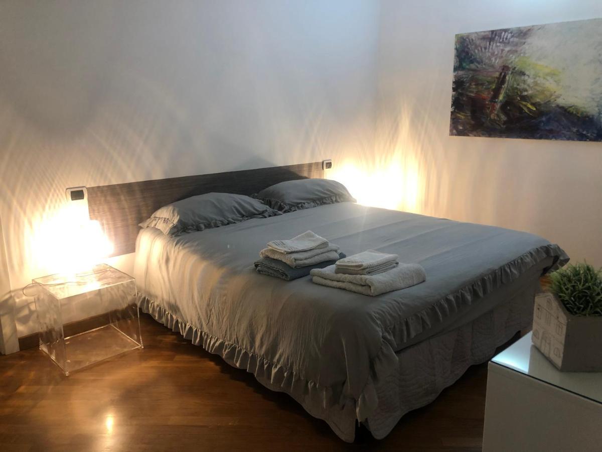 Emma Home Adiacente Alla Piazza Ducale Vigevano Exteriér fotografie