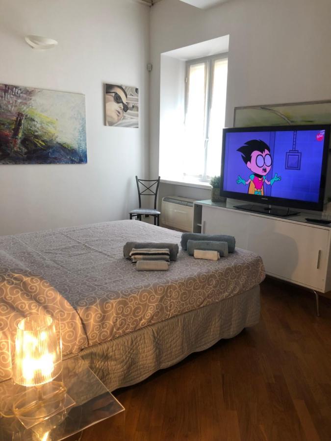 Emma Home Adiacente Alla Piazza Ducale Vigevano Exteriér fotografie