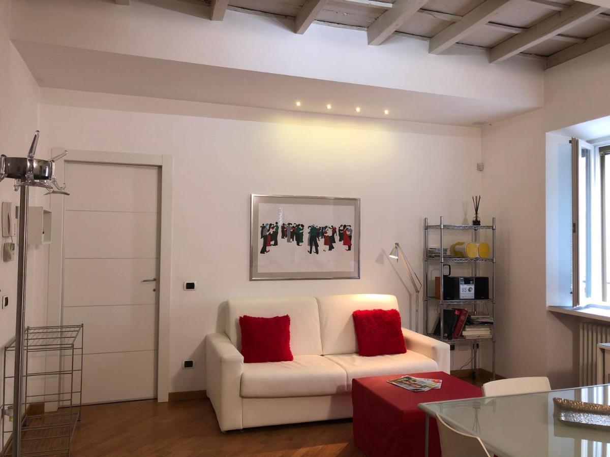 Emma Home Adiacente Alla Piazza Ducale Vigevano Exteriér fotografie