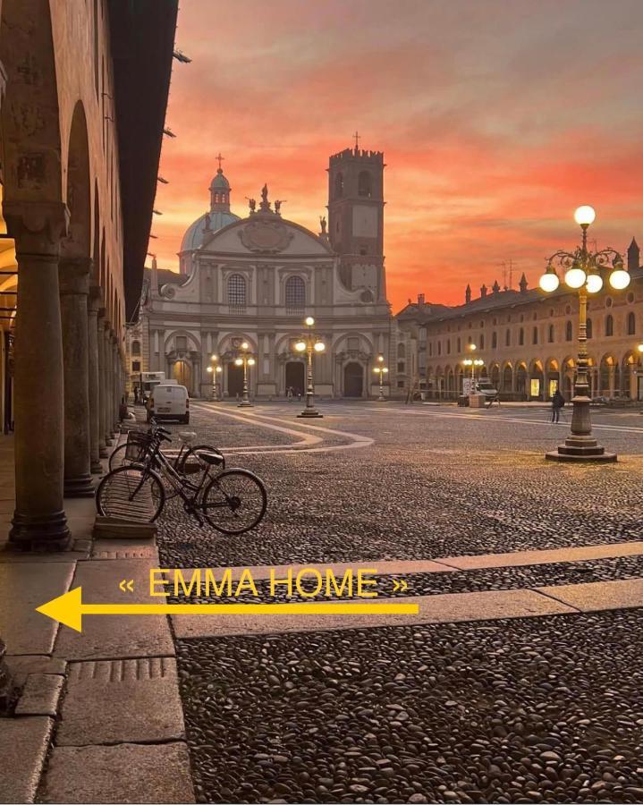 Emma Home Adiacente Alla Piazza Ducale Vigevano Exteriér fotografie